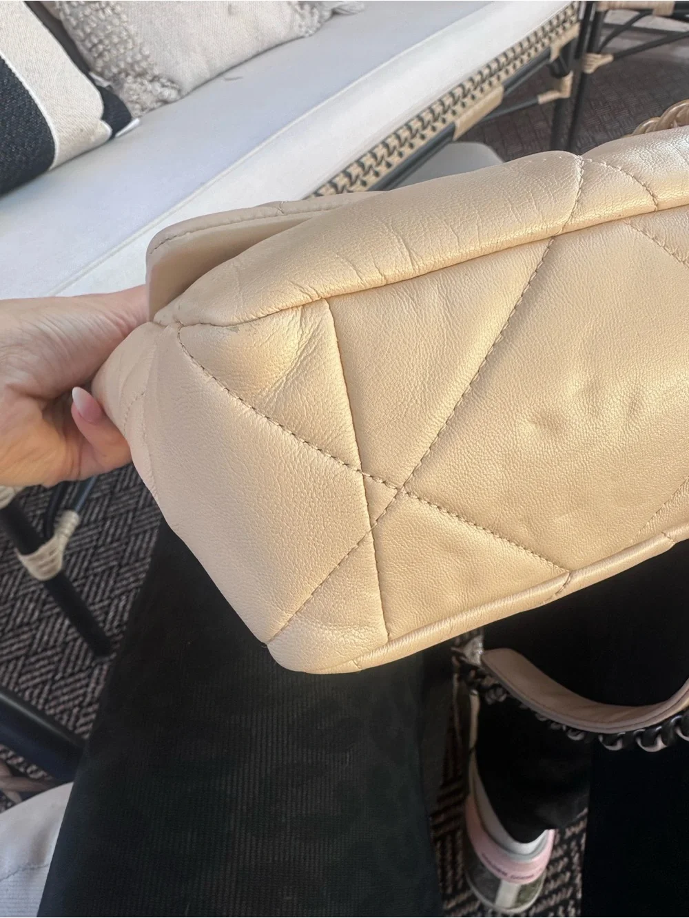 Chanel Large 19 Flap Bag cream Beige Lambskin Mixed Hardware 100% authentic